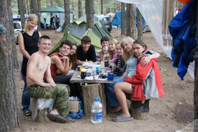 Фото: Катеринка Классен, Илья Скуматенко, Юлия Ненаглядова, молодежь