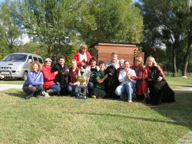Фото: Ирина Павловская, Ингуна Тихомирова, ньюфаундленд Butterfly from Giant's Island, Федосеенко Виталий, Маргарита Рацинене, ..., Ольга Пето, Каррен Маммано, ньюфаундленд Midnight Lady's Voodoo Priest, Заливако Александр, Анастасия Заливако, Ольга Заливако, ..., Юлия Ястребова, ньюфаундленд Kloofbears My Dream for Sent Djons